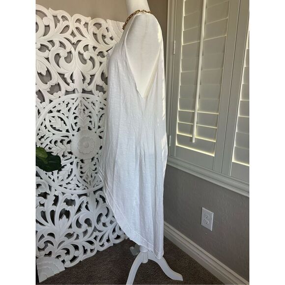 Long Asymmetrical Layering Tee - Picture 4 of 7